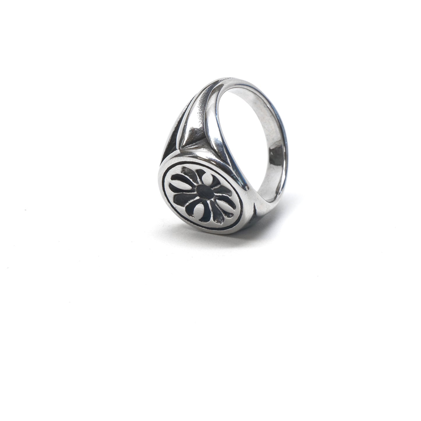 //Style 37-K// 316L Stainless Steel Obsidian Bloom Ring