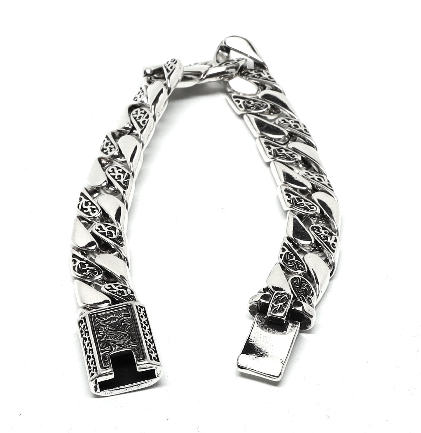 //Style 028// 316L Stainless Steel Inscribed Buckle Link Bracelet